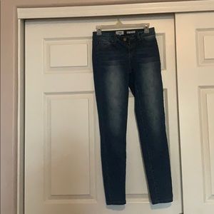Mid rise skinny jeans